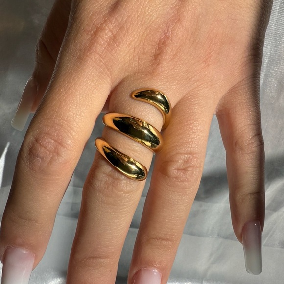 New! Zara waterproof adjustable Gold Statement Ring - Picture 6 of 8